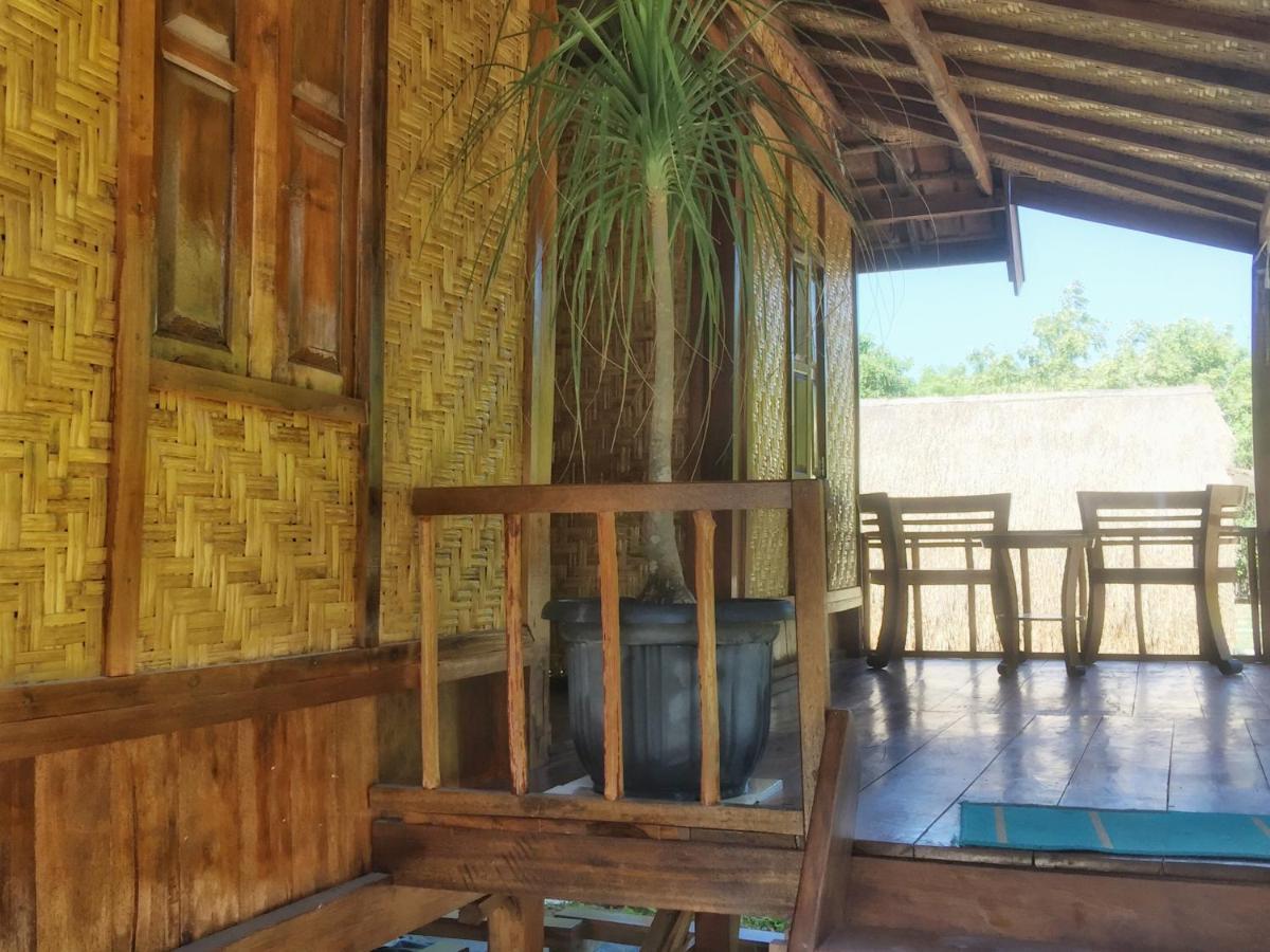 Moyo Island Maleo Moyo Hotel & Dive Resort מראה חיצוני תמונה