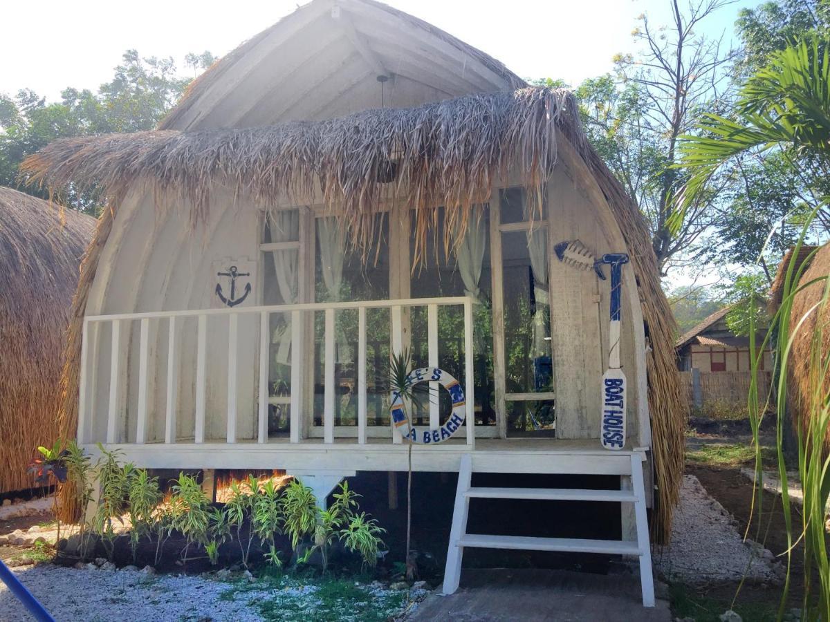 Moyo Island Maleo Moyo Hotel & Dive Resort מראה חיצוני תמונה