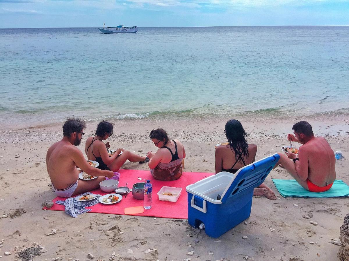 Moyo Island Maleo Moyo Hotel & Dive Resort מראה חיצוני תמונה