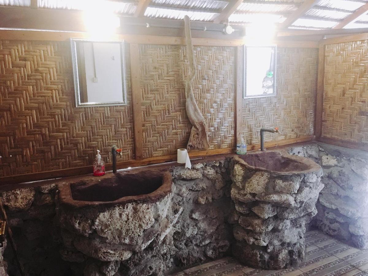 Moyo Island Maleo Moyo Hotel & Dive Resort מראה חיצוני תמונה