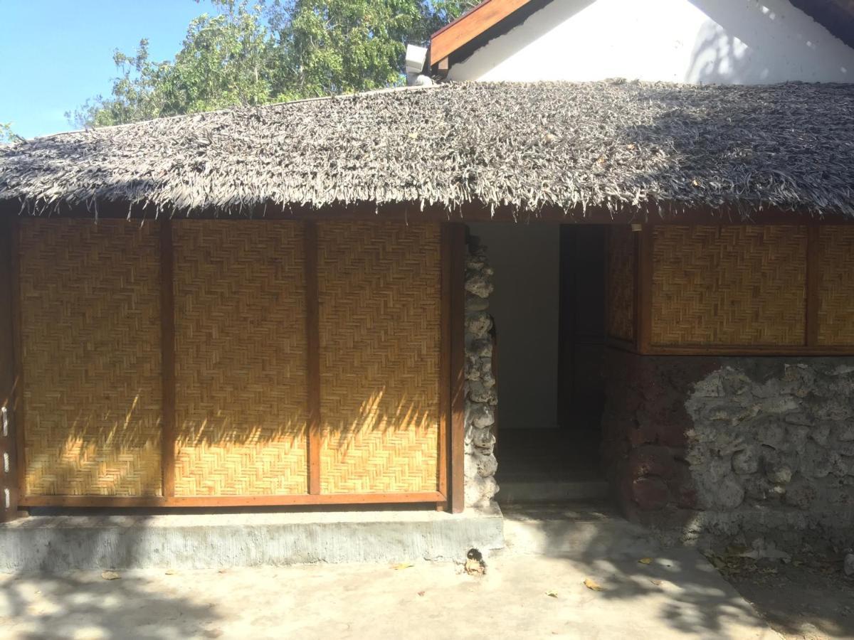 Moyo Island Maleo Moyo Hotel & Dive Resort מראה חיצוני תמונה