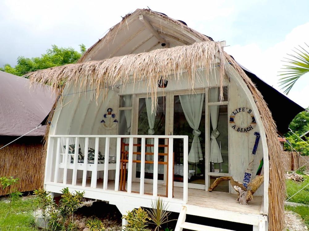 Moyo Island Maleo Moyo Hotel & Dive Resort מראה חיצוני תמונה